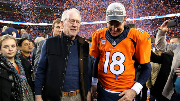 archie-peyton-super-bowl.jpg